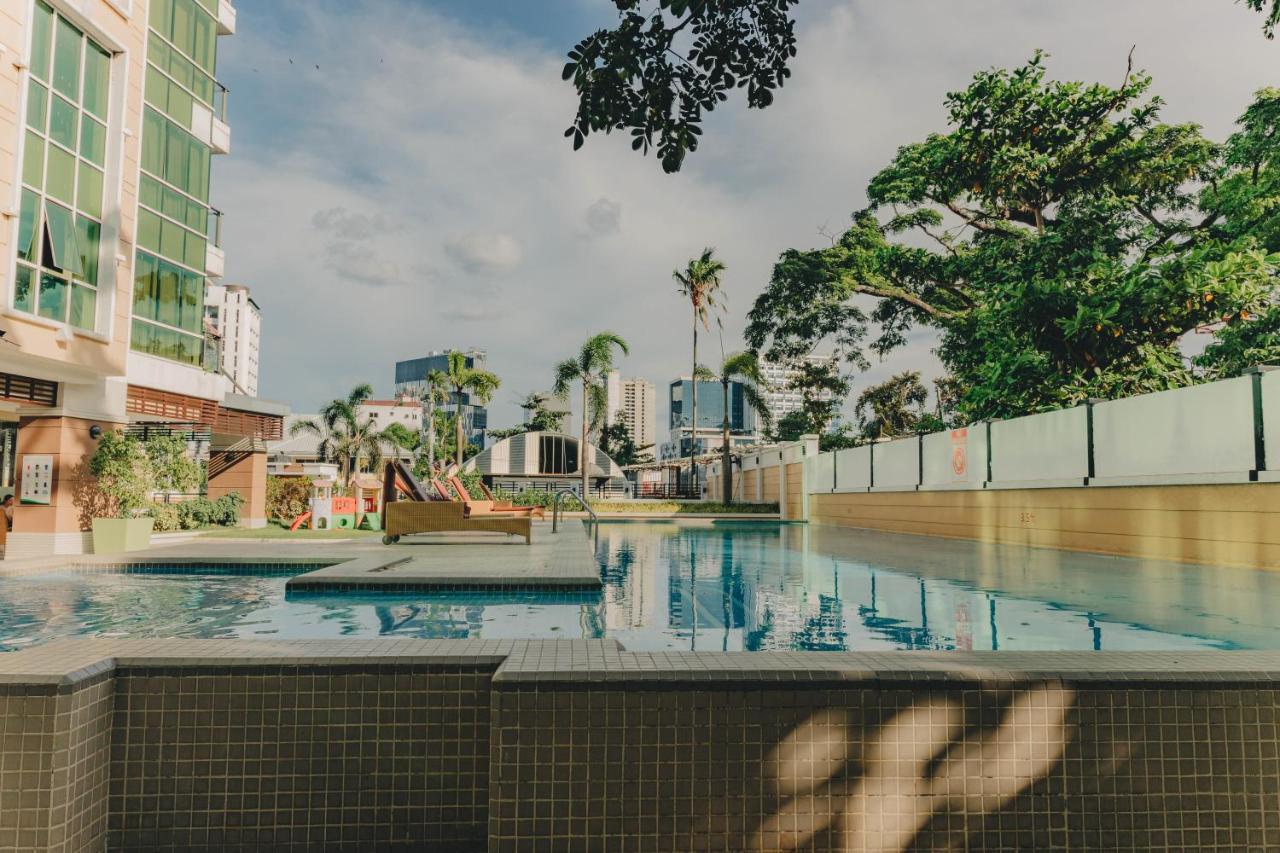 Ayala Mall 10Mins Walk Cebu City Apartment & Pool Buitenkant foto
